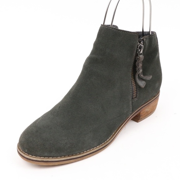 Blondo Liam Waterproof Ankle Booties - Picture 7 of 12